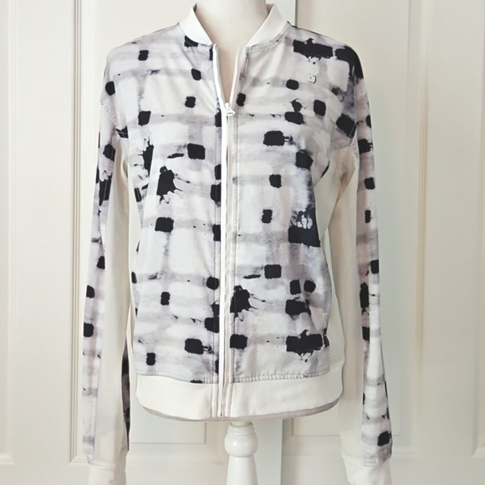 "Rare" Lululemon Noir Jacket II Ghost Weave
